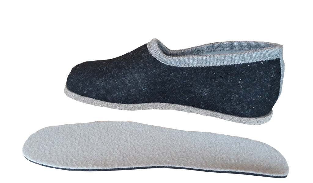 Tyrolean wool shoes